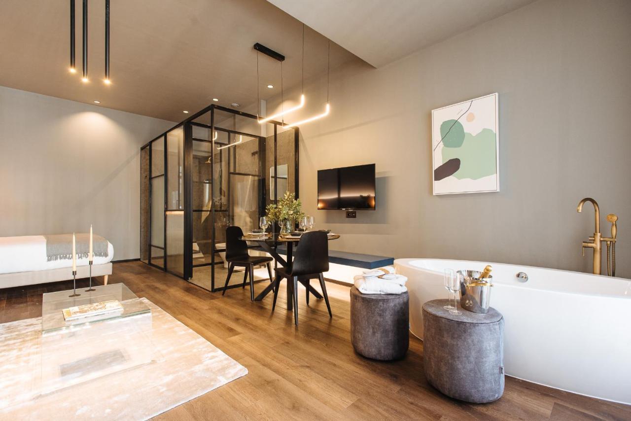 Muralla Sevilla Suites By Lola エクステリア 写真