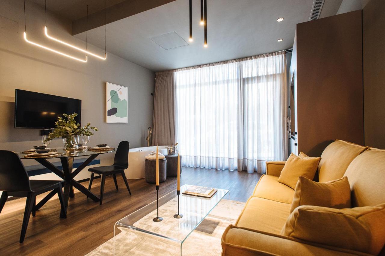 Muralla Sevilla Suites By Lola エクステリア 写真