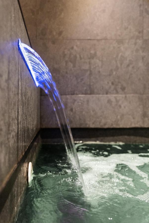 Muralla Sevilla Suites By Lola エクステリア 写真